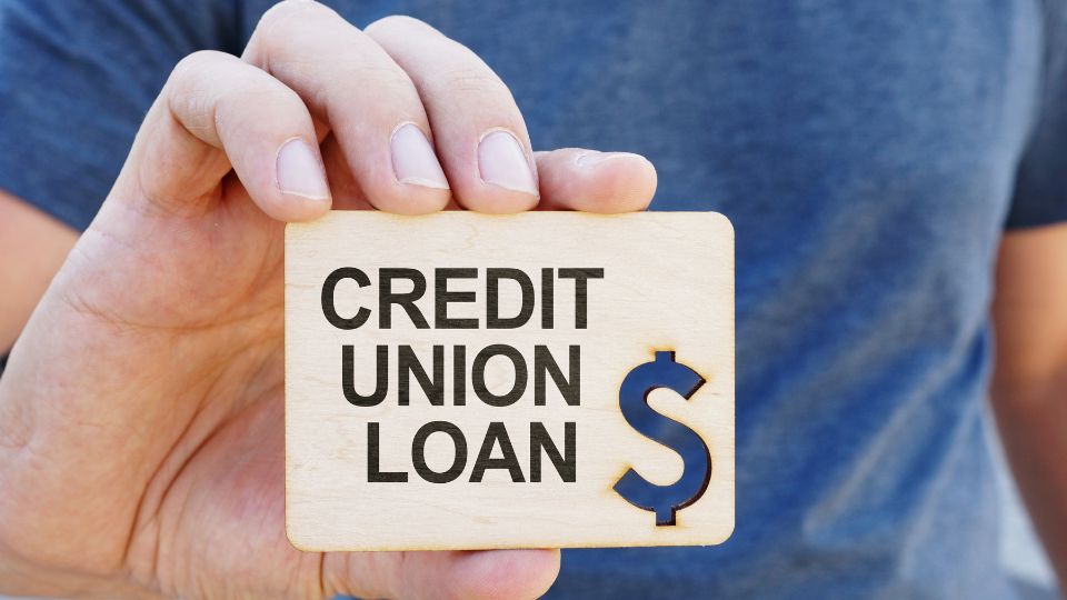 Comparing Auto Loan Lenders - Credit Unions